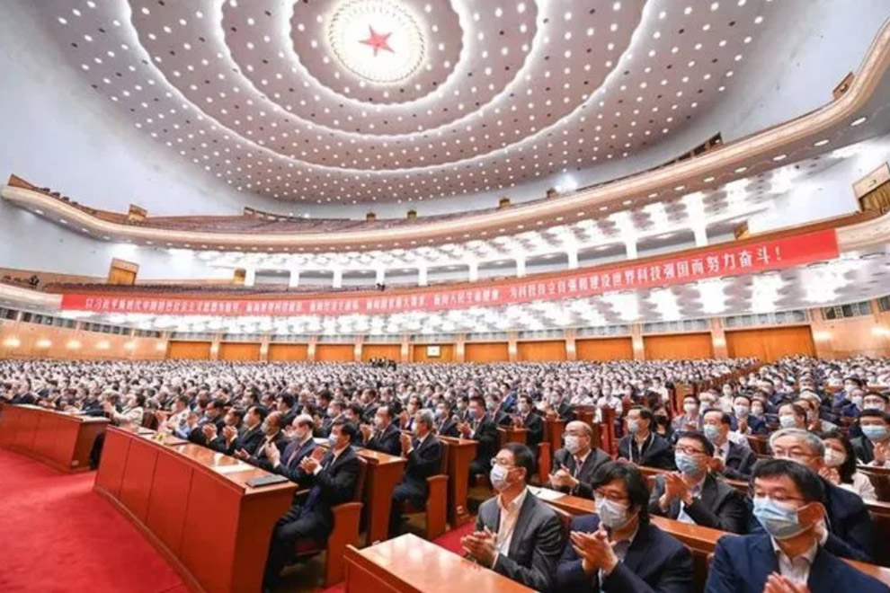 pg国际-不凡成就非凡,相信品牌的力量