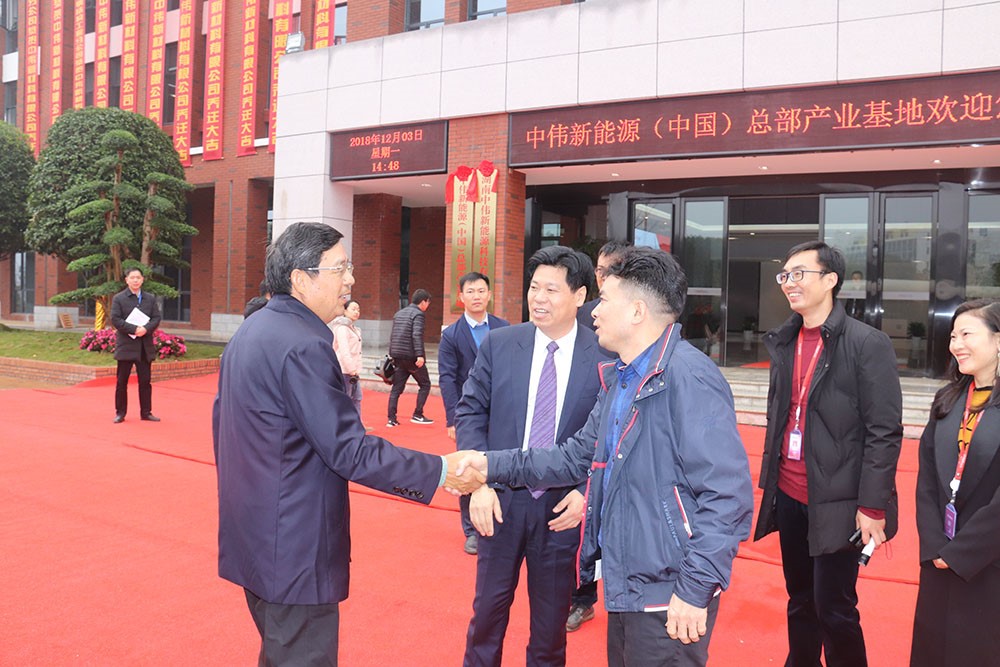 宁乡经济技术开发区建区20周年参观团到访pg国际新能源（中国）总部产业基地