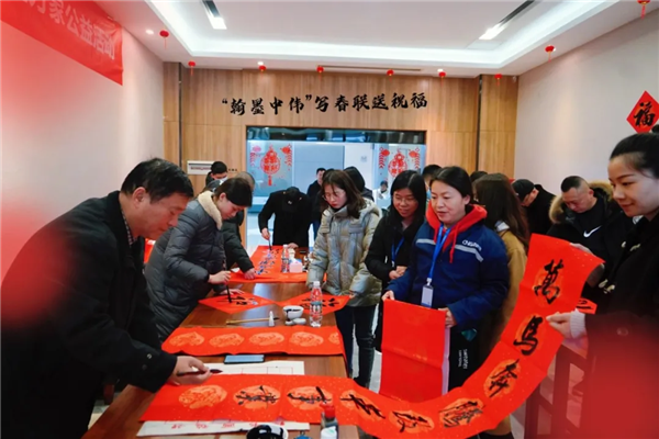 pg国际-不凡成就非凡,相信品牌的力量