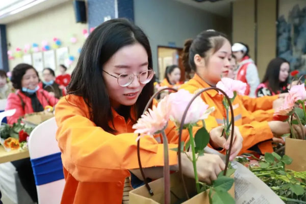 pg国际-不凡成就非凡,相信品牌的力量