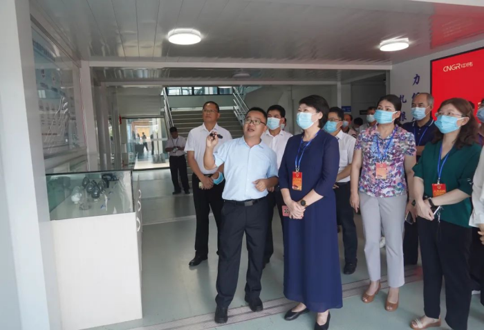 pg国际-不凡成就非凡,相信品牌的力量