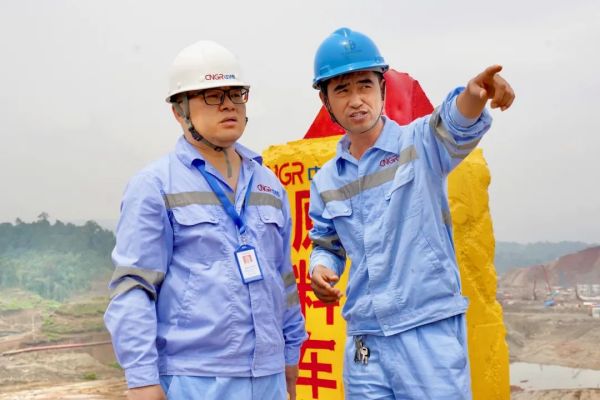 pg国际-不凡成就非凡,相信品牌的力量