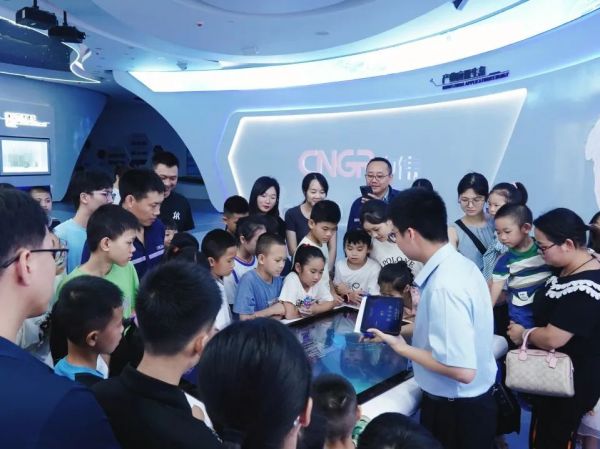 pg国际-不凡成就非凡,相信品牌的力量