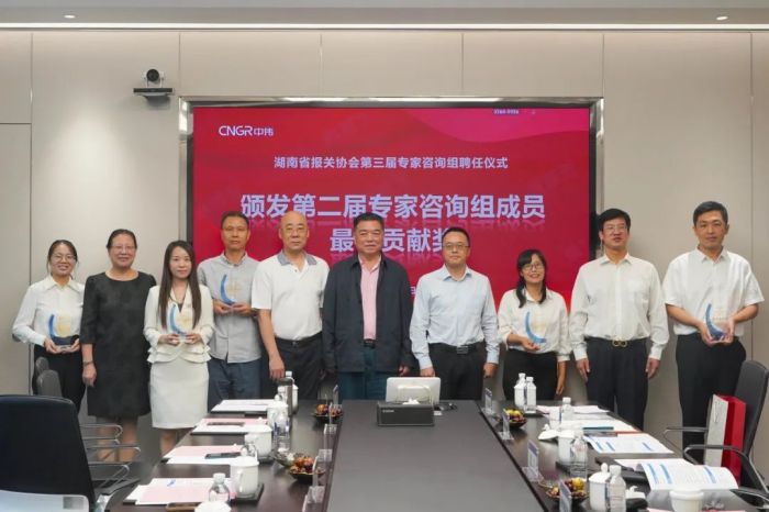 pg国际-不凡成就非凡,相信品牌的力量