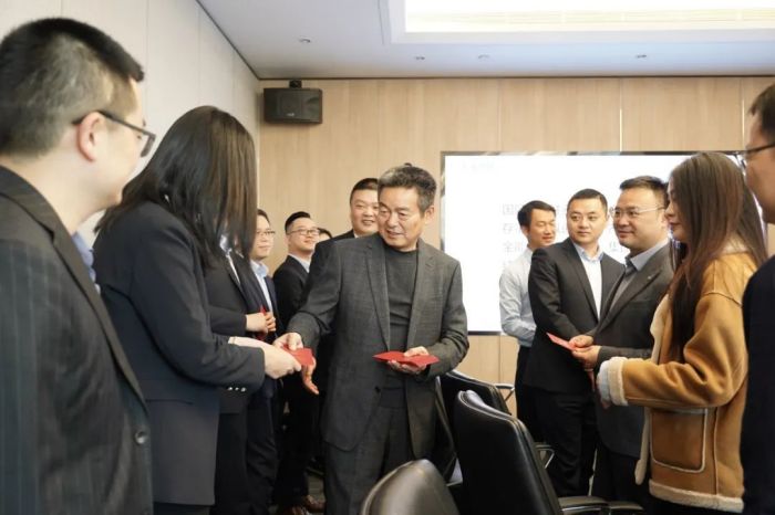 pg国际-不凡成就非凡,相信品牌的力量