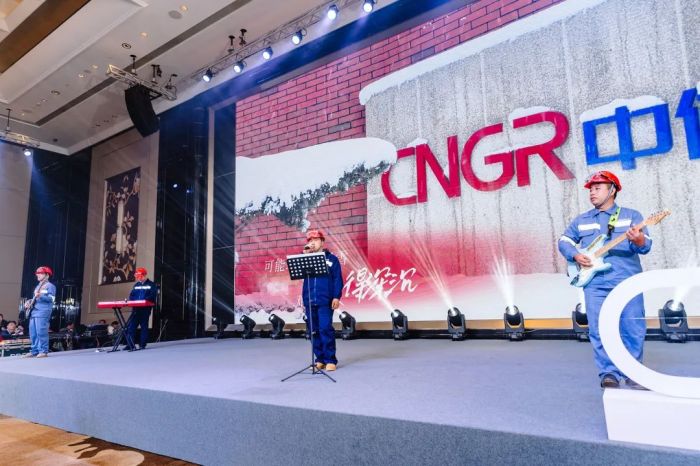 pg国际-不凡成就非凡,相信品牌的力量
