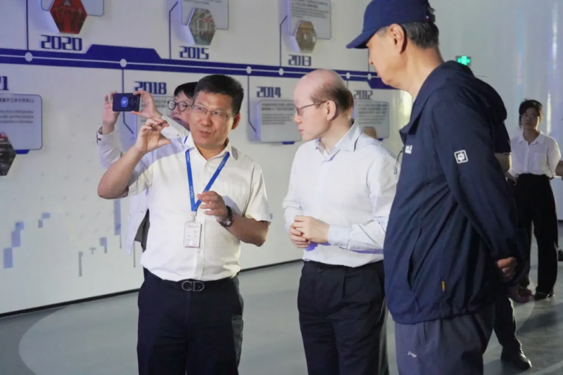 pg国际-不凡成就非凡,相信品牌的力量