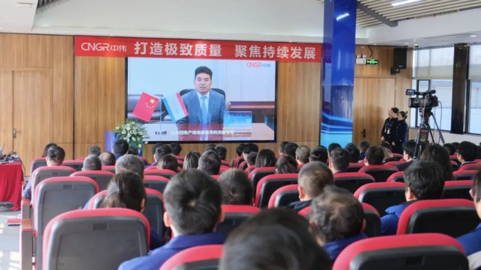 pg国际-不凡成就非凡,相信品牌的力量