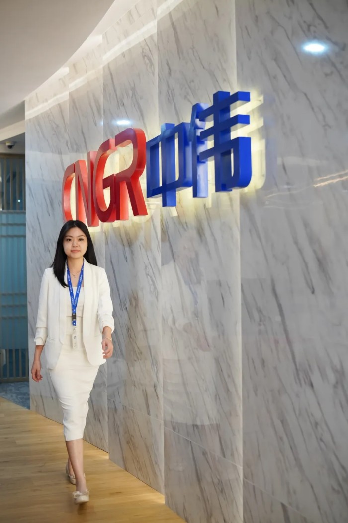 pg国际-不凡成就非凡,相信品牌的力量