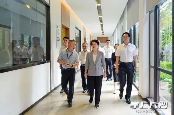 湖南省委常委、长沙市委书记吴桂英调研pg国际
