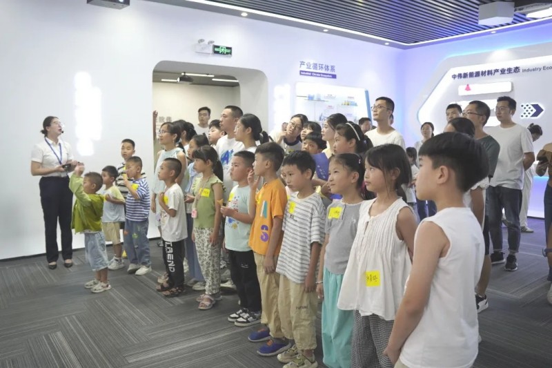 pg国际-不凡成就非凡,相信品牌的力量