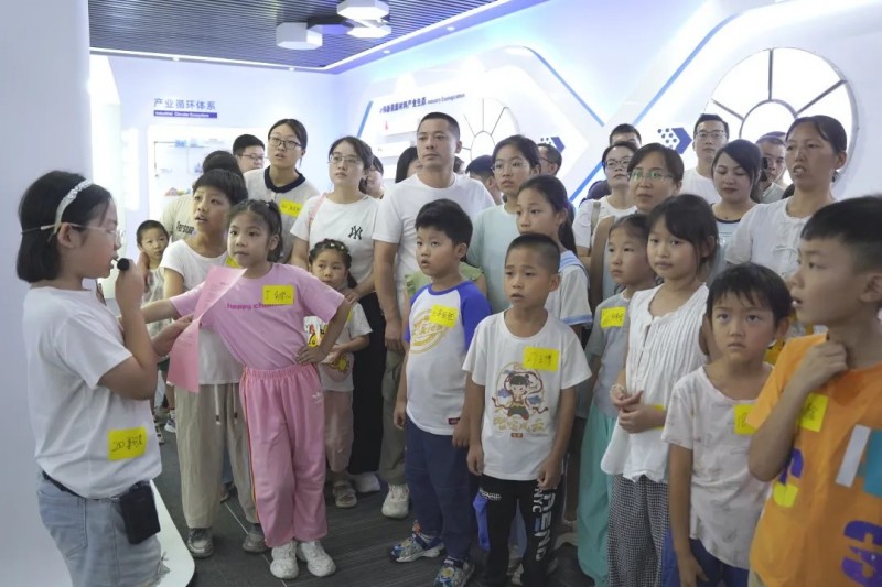 pg国际-不凡成就非凡,相信品牌的力量