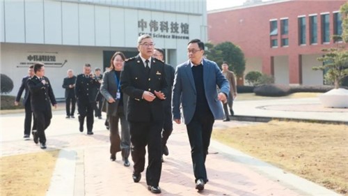 关企共建｜贵阳海关关长、党委书记龙卫东一行调研pg国际铜仁（上市主体）产业基地